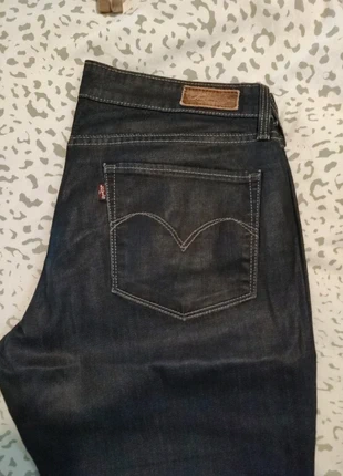 Jean Levis, marque: Levi's, état: Très bon état, taille: W30 | FR 40, 20,00 €, 21,70 € Protection acheteurs incluse