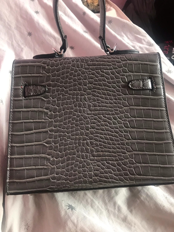 Silver croc bag sales