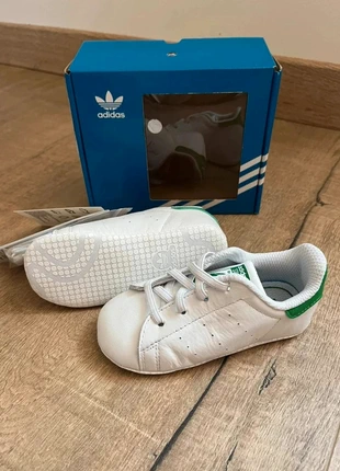 Stan Smith Adidas neuve, brand: adidas, condition: New with tags, size: 21, €19.99, €21.69 includes Buyer Protection
