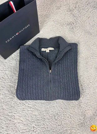 Gilet Zippé Col Rond Tommy Hilfiger Gris - Taille XL - Homme, merk: Tommy Hilfiger, staat: Heel goed, maat: XL, € 24,99, € 26,94 inclusief Kopersbescherming Pro