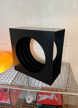 Rangement Porte Vinyles Schweizer Design Années 70 Space Age Rétro Vintage Vinyl Record LP Holder, marque: schweizer design, état: Très bon état, 70,00 €, 74,20 € Protection acheteurs (Pro) incluse