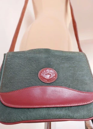 Sac Bandoulière Henry , cuir marron /rouge , et vert, marca: HENRY, estado: Muy bueno, 40,00 €, 42,70 € Protección al comprador incluida