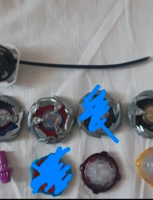 Lotto Beyblade X Hasbro, marca: Hasbro, estado: Muito bom, €14.00, €15.40 inclui Proteção do Comprador