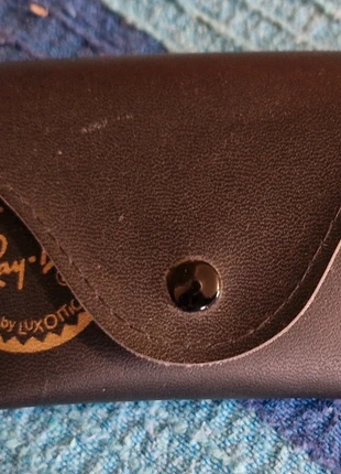 Étui lunettes, marque: Ray-Ban, état: Très bon état, 3,50 €, 4,38 € Protection acheteurs incluse