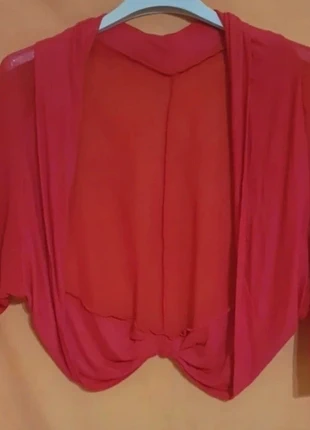 Coprispalle/bolero rosso e argento, marke: Rosso, zustand: Neu, größe: Einheitsgröße, 2,00 €, 2,80 € inklusive Vinted-Käuferschutz