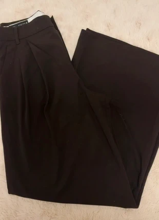Pantalon costume - pantalon cosy - pantalon large Zara, marque: Zara, état: Très bon état, taille: S / 36 / 8, 20,00 €, 21,70 € Protection acheteurs incluse