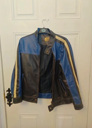 Blue faux leather motorcycle jacket, brand: Point Zero, condition: Satisfactory, size: M, €30.00, €32.20 includes Buyer Protection