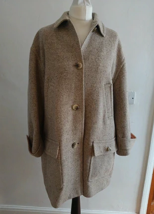 100% Wool Beige Herringbone Ladies Overcoat, brand: Laura Ashley, condition: Very good, size: M / UK 12-14, £65.00, £68.95 includes Buyer Protection