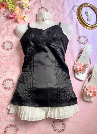 Top vintage negro dark coquette pedrería elegante, marca: COQUETTE, estado: Muy bueno, tamaño: L / 40 / 12, 12,00 €, 13,30 € Protección al comprador incluida