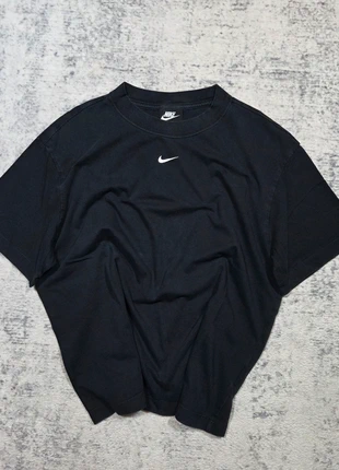 👕 T-shirt Nike noir logo swoosh brodé unisexe T.S, brand: Nike, condition: Very good, size: S / 36 / 8, €24.99, €26.94 includes Buyer Protection Pro