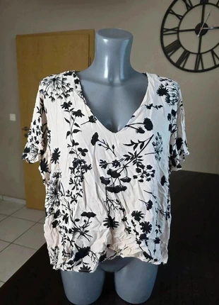 C&A Floral Blouse – Size 50 (EU), marque: C&A, état: Très bon état, taille: 4XL / 48 / 20, 5,00 €, 5,95 € Protection acheteurs incluse
