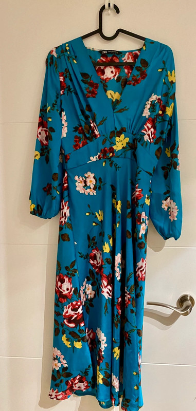 Vestido midi estampado floral azul turquesa 1