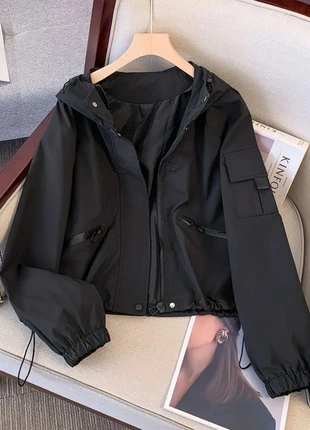 Veste coupe-vent noir 🖤, merk: Aesthetic, staat: Nieuw zonder prijskaartje, maat: S / 36 / 8, € 38,00, € 40,60 inclusief Kopersbescherming