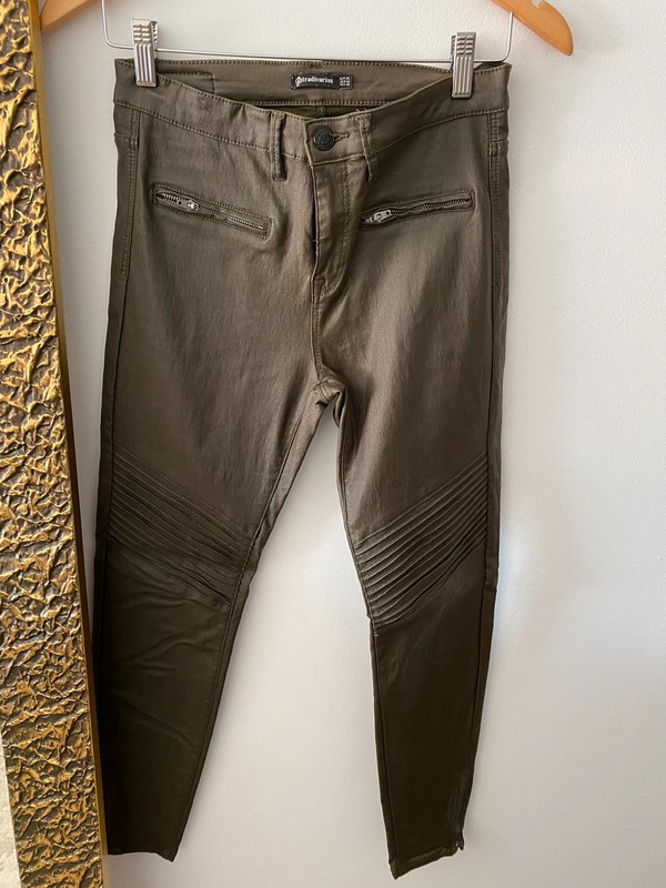 Calcas 2024 napa stradivarius