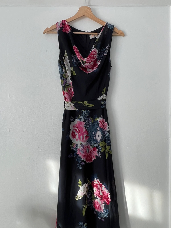 Brand new Billie Blossom floral dress Vinted