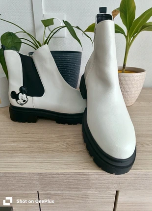 Bottes femme Mickey Mouse, taille 40, marque: Disney, état: Neuf sans étiquette, taille: 40, 20,00 €, 21,70 € Protection acheteurs incluse