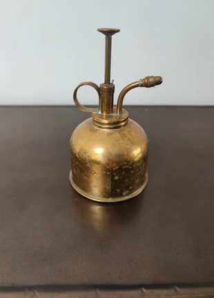 Gouden plantenspuiter, merk: Hong Kong, staat: Goed, € 25,00, € 26,95 inclusief Kopersbescherming