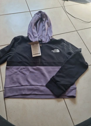 Sweat-shirts avec capuche court, brand: The North Face, condition: New with tags, size: XL, €25.00, €26.95 includes Buyer Protection