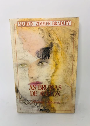 A Rainha Suprema - Marion Zimmer Bradley, staat: Heel goed, € 7,00, € 8,05 inclusief Kopersbescherming