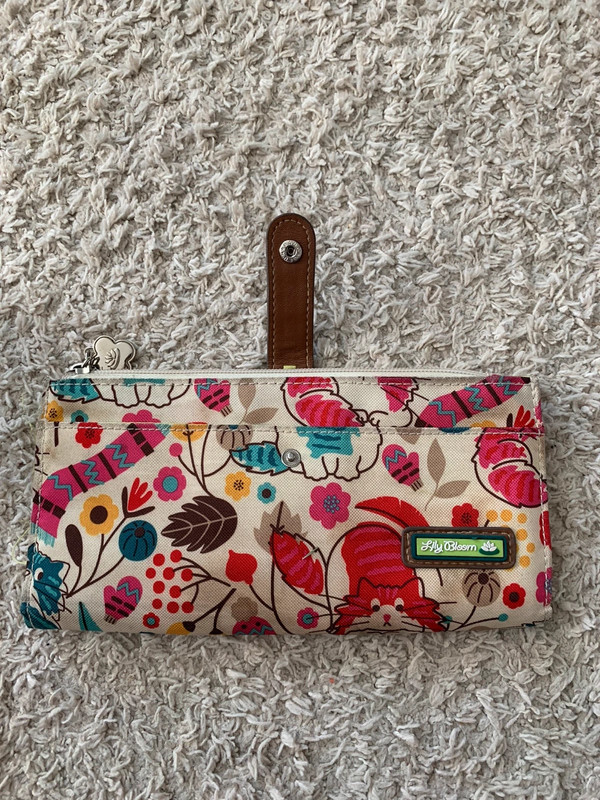 Lily Bloom wallet c25 4