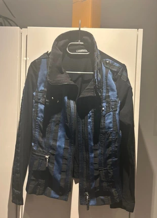 Airfield jas maat 38, merk: Airfield, staat: Heel goed, maat: M / 38 / 10, € 15,00, € 16,45 inclusief Kopersbescherming