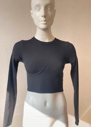 Pull court, marque: Bershka, état: Neuf sans étiquette, taille: XS / 34 / 6, 6,00 €, 7,00 € Protection acheteurs incluse