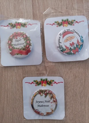 Badges maîtresse , brand: Noël, condition: Very good, €2.00, €2.80 includes Buyer Protection