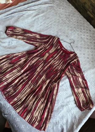 Robe Tunique Fluide Plissée Manches Longues, merk: Made In Italy, staat: Heel goed, maat: XXL / 44 / 16, € 10,00, € 11,20 inclusief Kopersbescherming