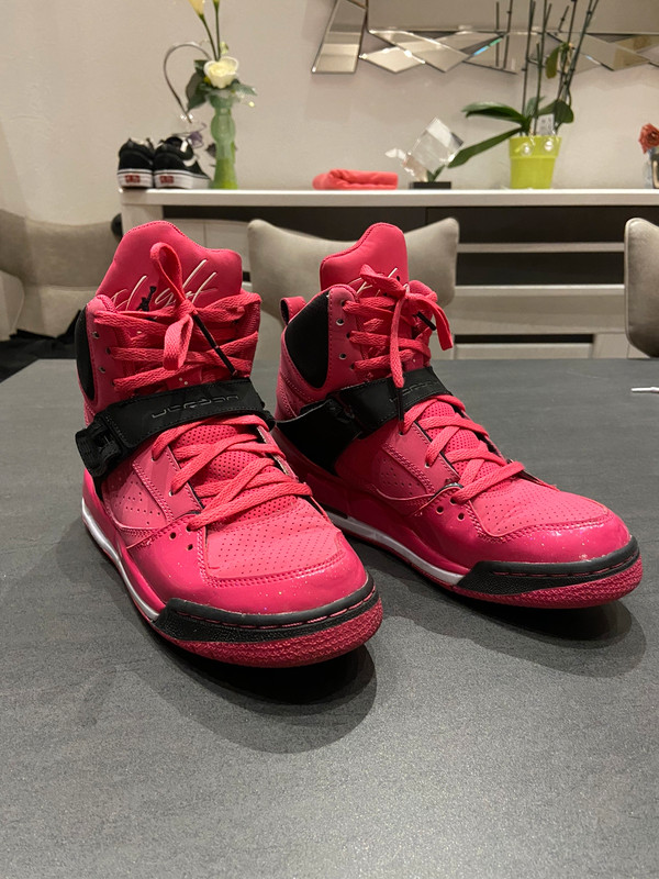 Basket Jordan flight rose et noir t38 5 Vinted