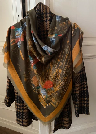 Oversized shawl , marke: Vintage, zustand: Zufriedenstellend, 12,00 €, 13,30 € inklusive Vinted-Käuferschutz