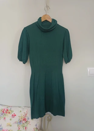 Vestido verde oscuro de Mango., merk: MNG Suit, staat: Nieuw zonder prijskaartje, maat: M / 38 / 10, € 6,00, € 7,00 inclusief Kopersbescherming