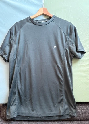 Tshirt, marque: Workout, état: Très bon état, taille: M, 2,00 €, 2,80 € Protection acheteurs incluse