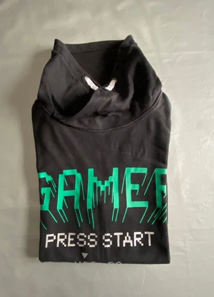 Pull H&M noir, merk: H&M, staat: Heel goed, maat: 14 jaar / 164 cm, € 4,00, € 4,90 inclusief Kopersbescherming