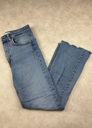 Jean Zara – Femme – Taille 38 – Coupe tendance & confortable, brand: Zara, condition: Very good, size: M / 38 / 10, €9.00, €10.15 includes Buyer Protection