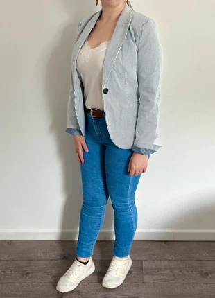 Blazer rayé Zara – Élégance marine & silhouette sublimée, marque: Zara, état: Neuf avec étiquette, taille: S / 36 / 8, 25,00 €, 26,95 € Protection acheteurs incluse