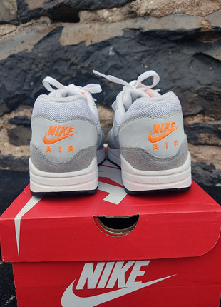 Air max 1 sales pure platinum total orange