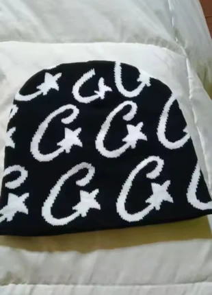 Beanie Corteiz Black White, marque: Corteiz, état: Neuf sans étiquette, taille: Taille unique, 8,00 €, 9,10 € Protection acheteurs incluse