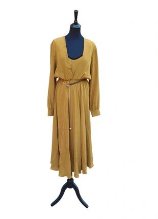 Robe en pure soie Max mara, brand: Max Mara, condizioni: Nuovo senza cartellino, taglia: L / IT 44 / EU 40, €250.00, €263.20 include la Protezione acquisti