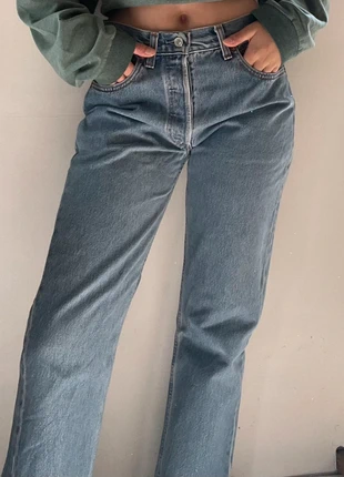 Jean Levi’s 501 W32 L32, denim bleu basique, brand: Levi's, condition: Very good, size: S / 36 / 8, €30.00, €32.20 includes Buyer Protection