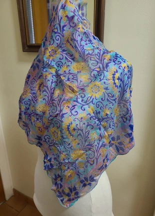 Carré de soie vintage, brand: Vintage, condition: Satisfactory, €1.50, €2.28 includes Buyer Protection