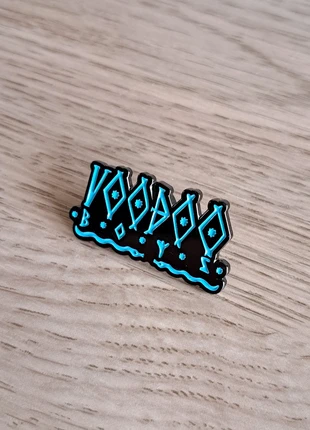 Voodoo boys gang pin, marke: Cyberpunk, zustand: Sehr gut, 5,00 €, 5,95 € inklusive Vinted-Käuferschutz