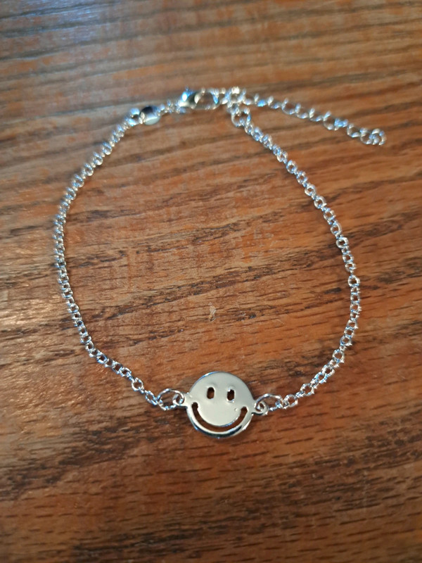 silver smiley face charm bracelet 1