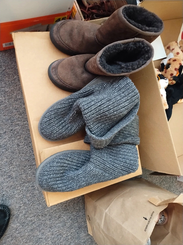 UGG brown size 4 ,UGG grey size 7 each one $40