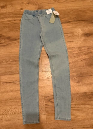 leggings broek mooi style, merk: H&M, staat: Heel goed, maat: 14 jaar / 164 cm, € 9,95, € 11,15 inclusief Kopersbescherming
