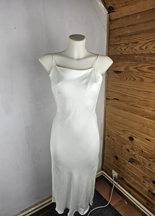Robe midi blanc crème djerf avenue taille XS, brand: Djerf Avenue, condizioni: Ottime, taglia: XS / IT 38 / EU 34, €95.00, €100.45 include la Protezione acquisti
