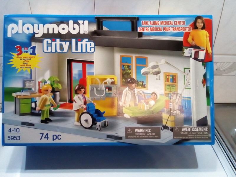 Playmobil medical centre on sale