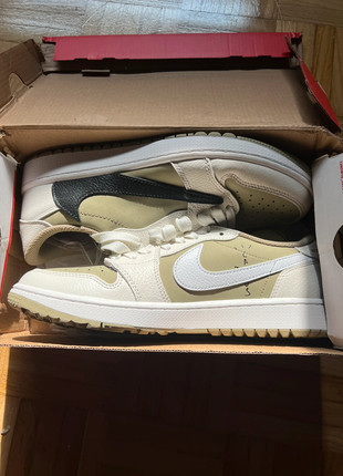 Nike air Jordan 1 low x travis scott blanche kaki, marque: Local, état: Neuf sans étiquette, taille: 42, 120,00 €, 126,70 € Protection acheteurs incluse