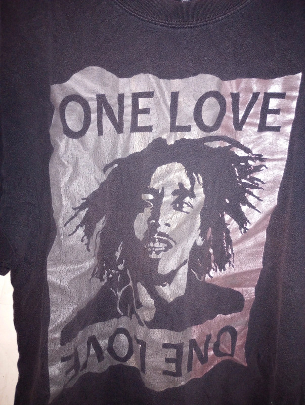 Falso Bob Marley shirt 2