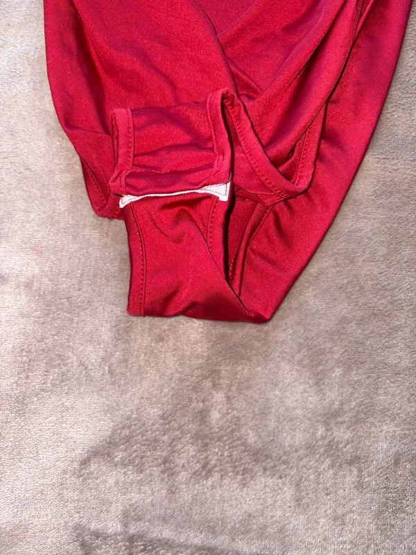 Bodies rouge femme à manches longues Shein taille 34 en très bon état. - photo numéro 5