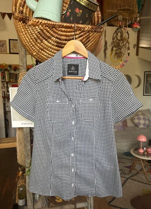 Chemise à carreau bleu marine taille 38, merk: Burton, staat: Heel goed, maat: M / 38 / 10, € 3,00, € 3,85 inclusief Kopersbescherming